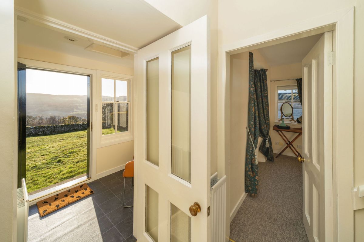Milton of Tullypowrie Cottage, listing photograph 6