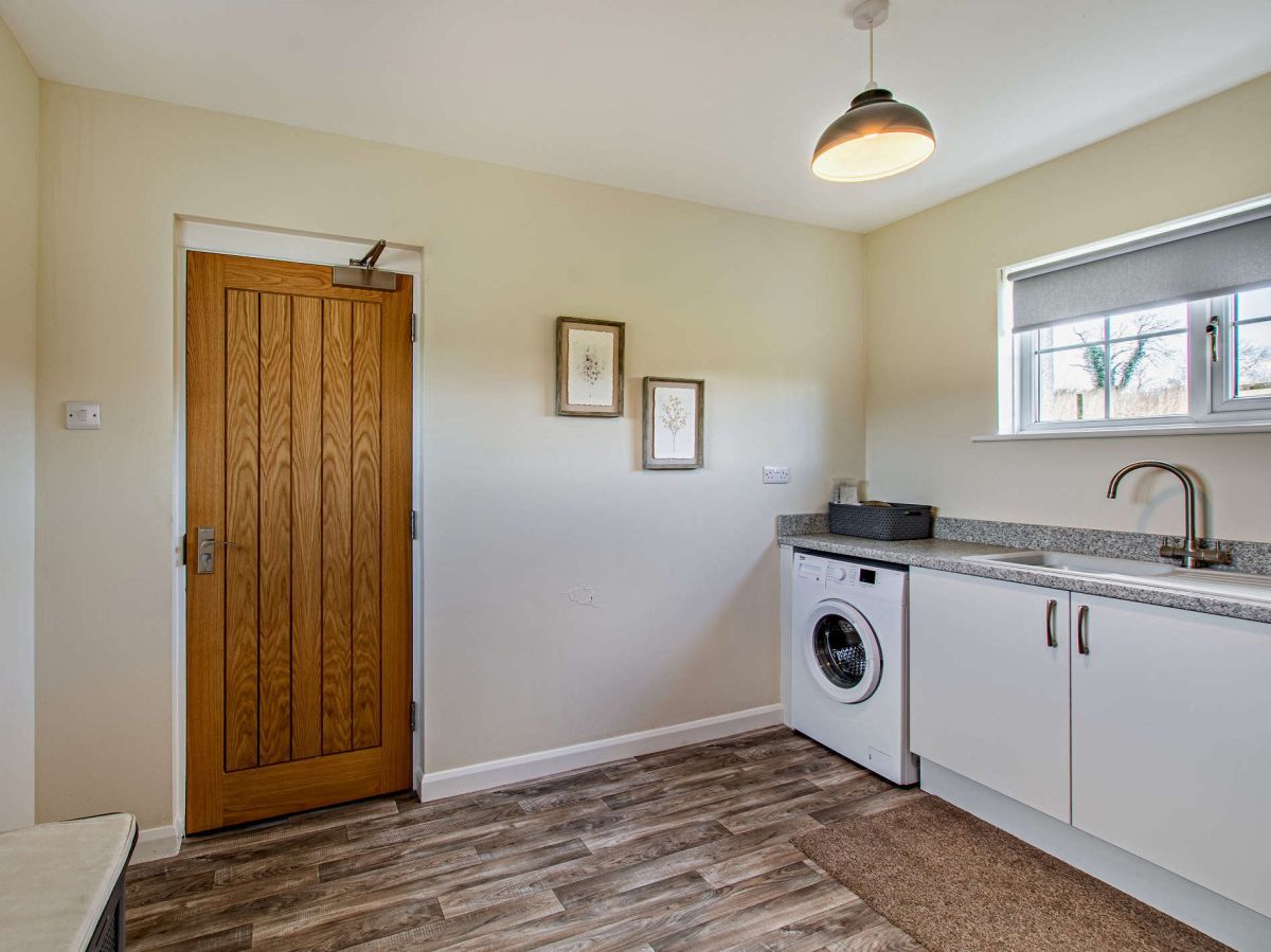 Stonecross View, listing photograph 11