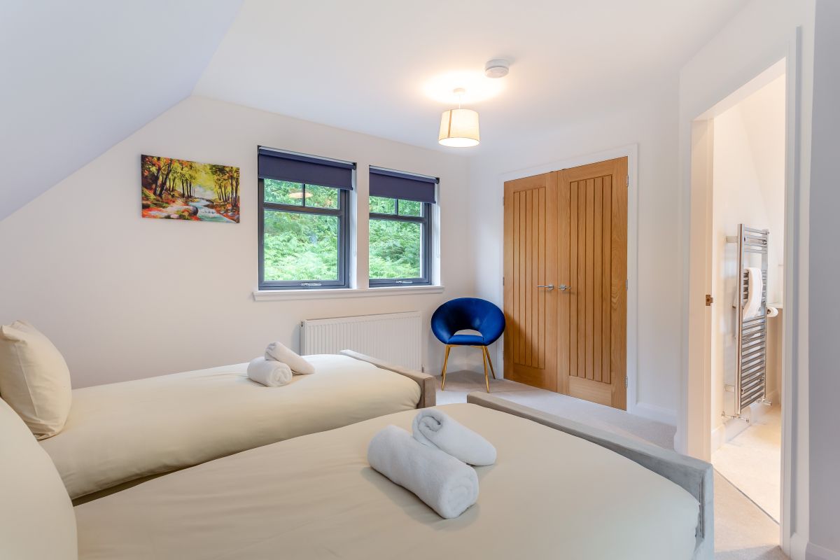 Leven View, listing photograph 8