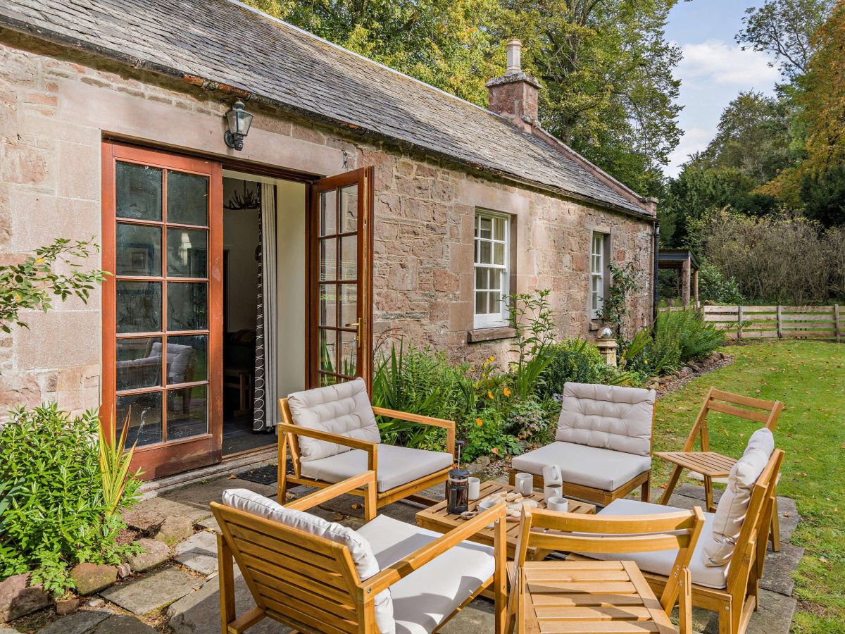 Stables Cottage At Logie House, listing photograph 4
