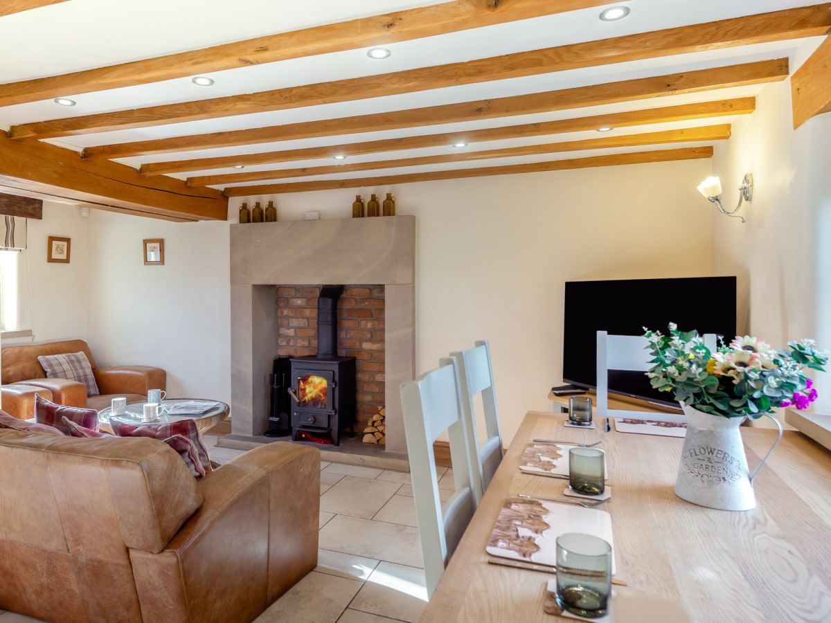 Spinners Cottage, listing photograph 2