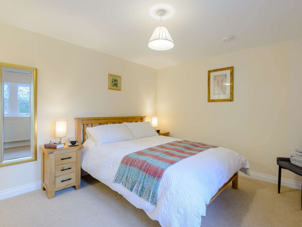 Bluebell House, listing photograph 10