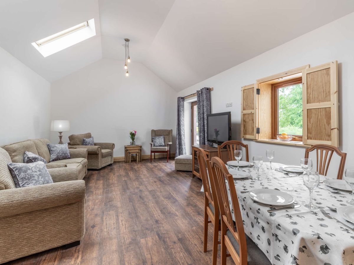 Heartwood Cottage, listing photograph 10