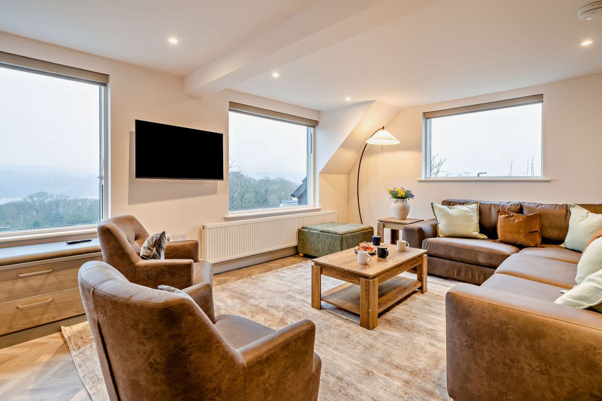 Mereside Vista, listing photograph 2
