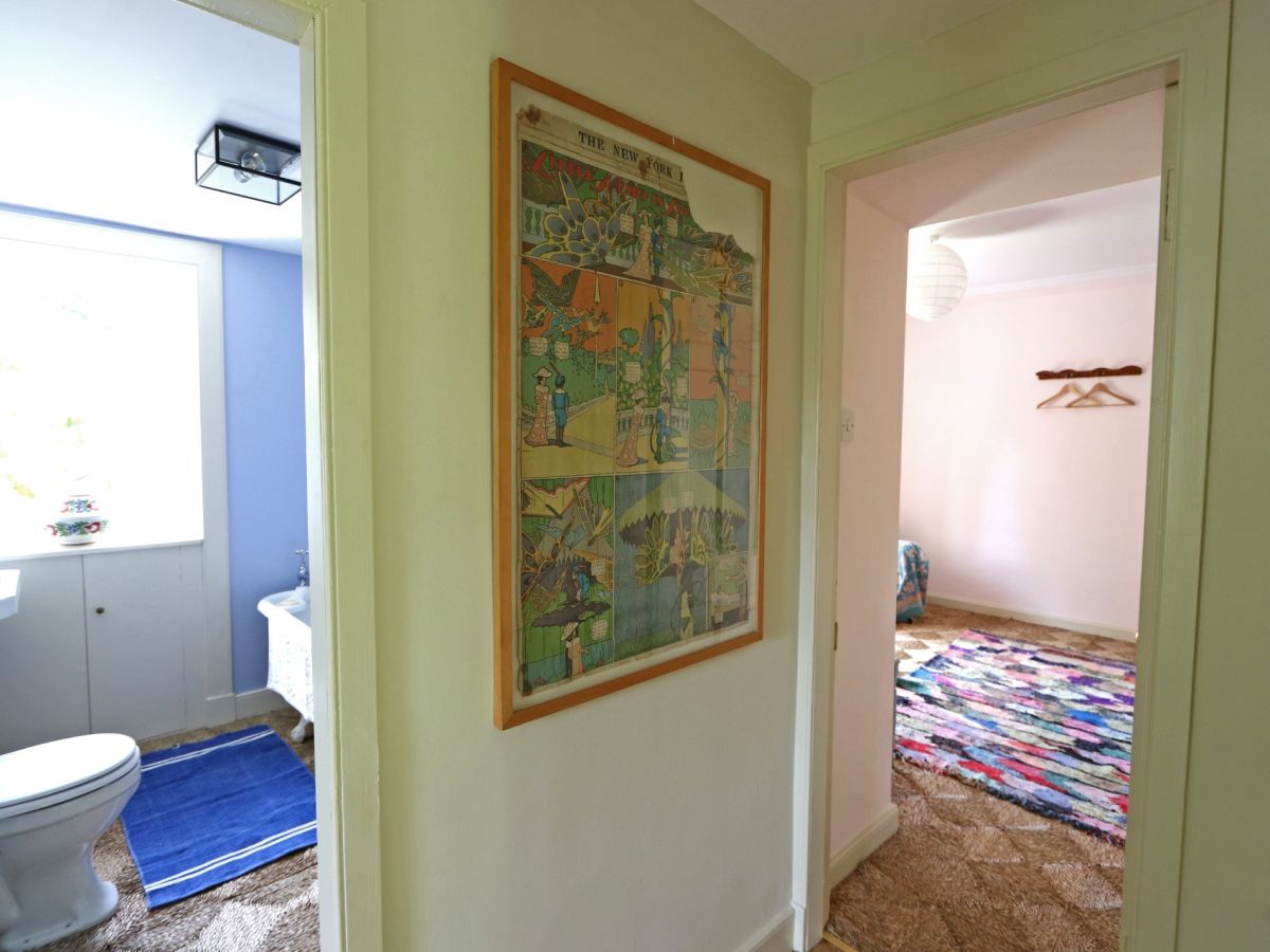 Square Cottage - Airlie, listing photograph 11