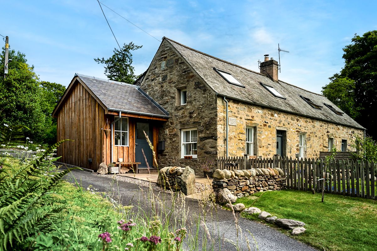 Inverbraan Cottage