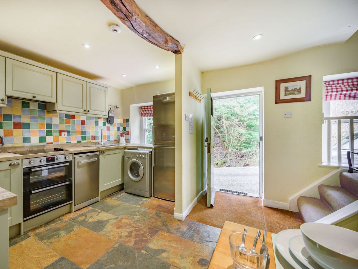 Beck View, listing photograph 8