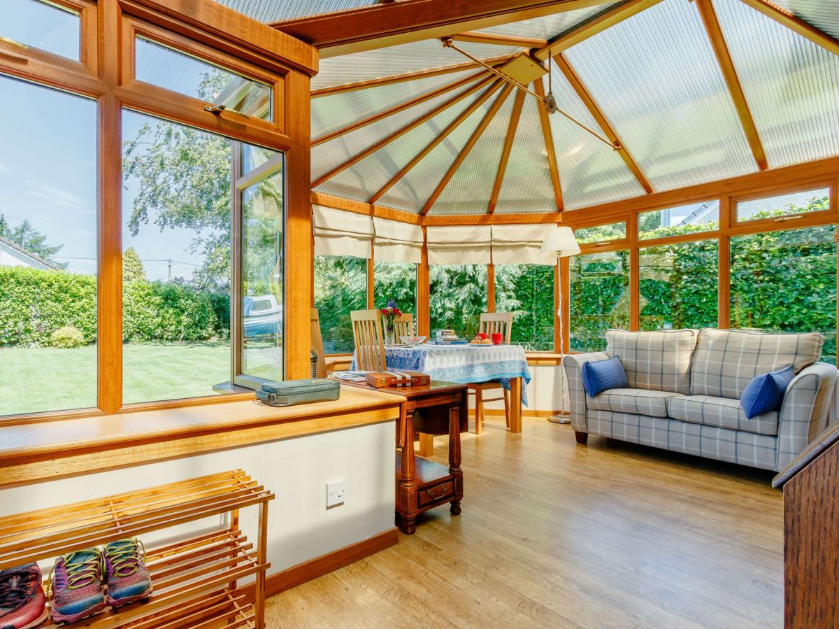 Oak Cottage - Comrie, listing photograph 3