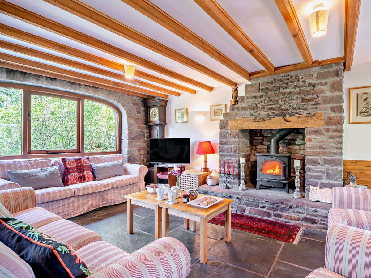 Upper Caerfanell Barn, listing photograph 3