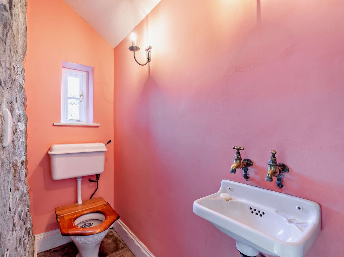 Arundel Grange, listing photograph 12