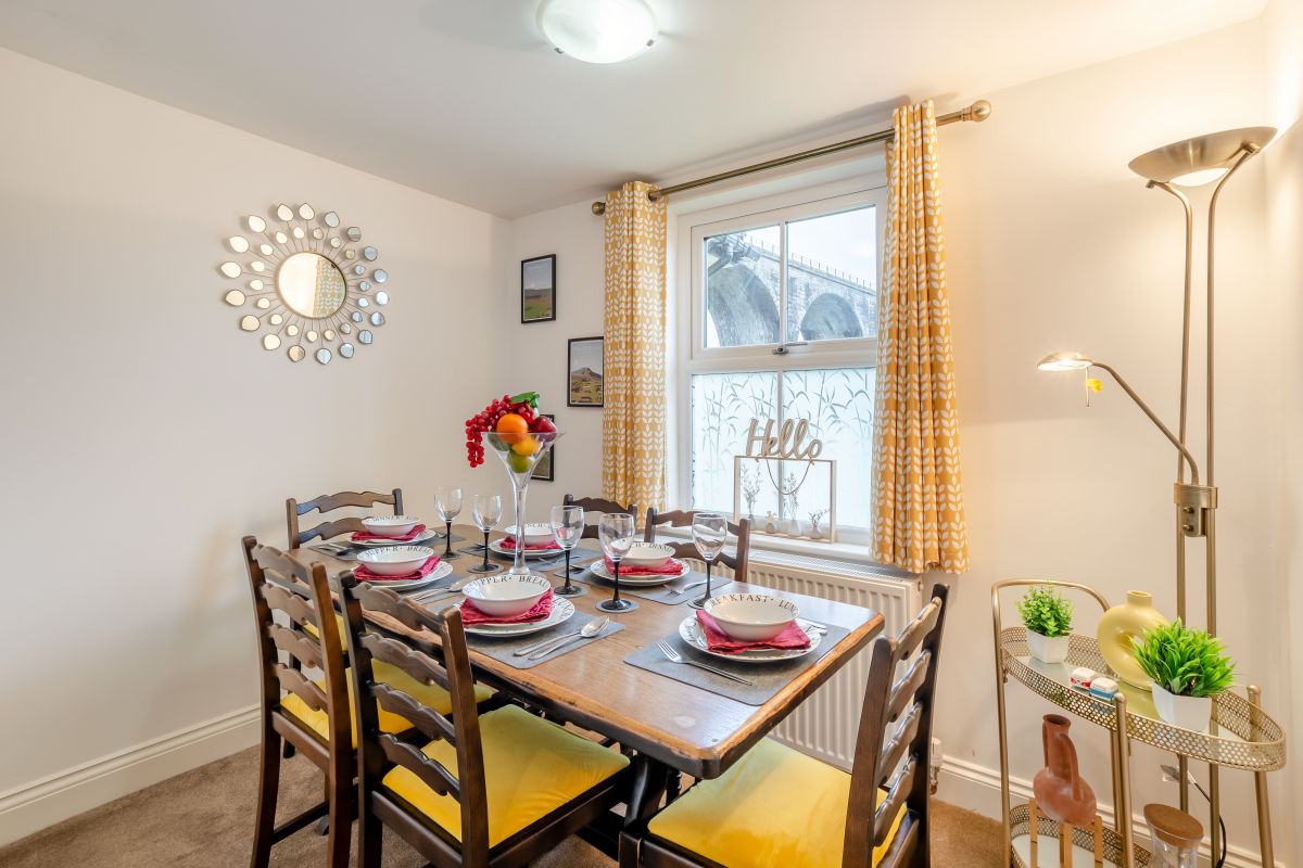 Holme Lea, listing photograph 12