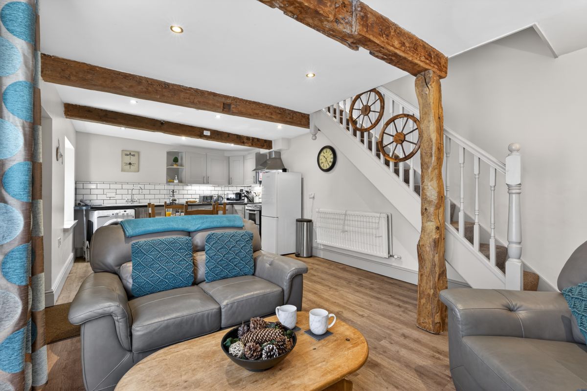 Cartwheel Cottage, listing photograph 8