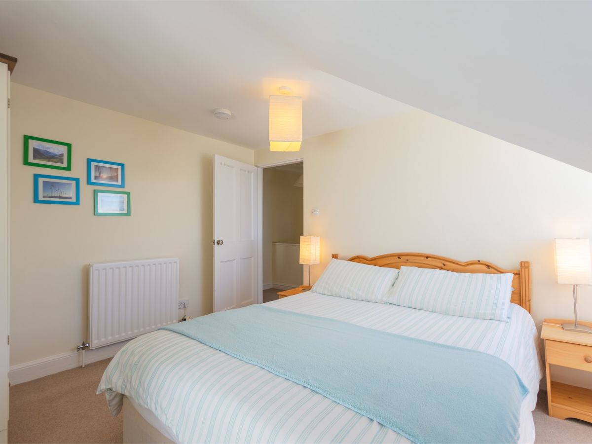 Glan Y Mor, listing photograph 11