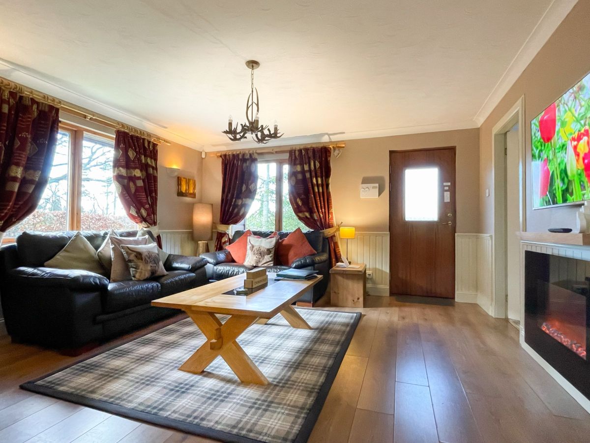 Ptarmigan Apartment, listing photograph 4