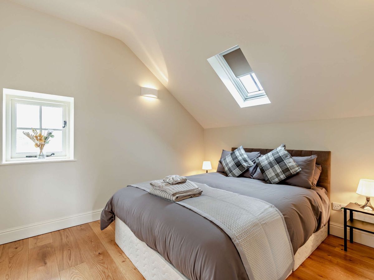 The Coach House - Youlgreave, listing photograph 9