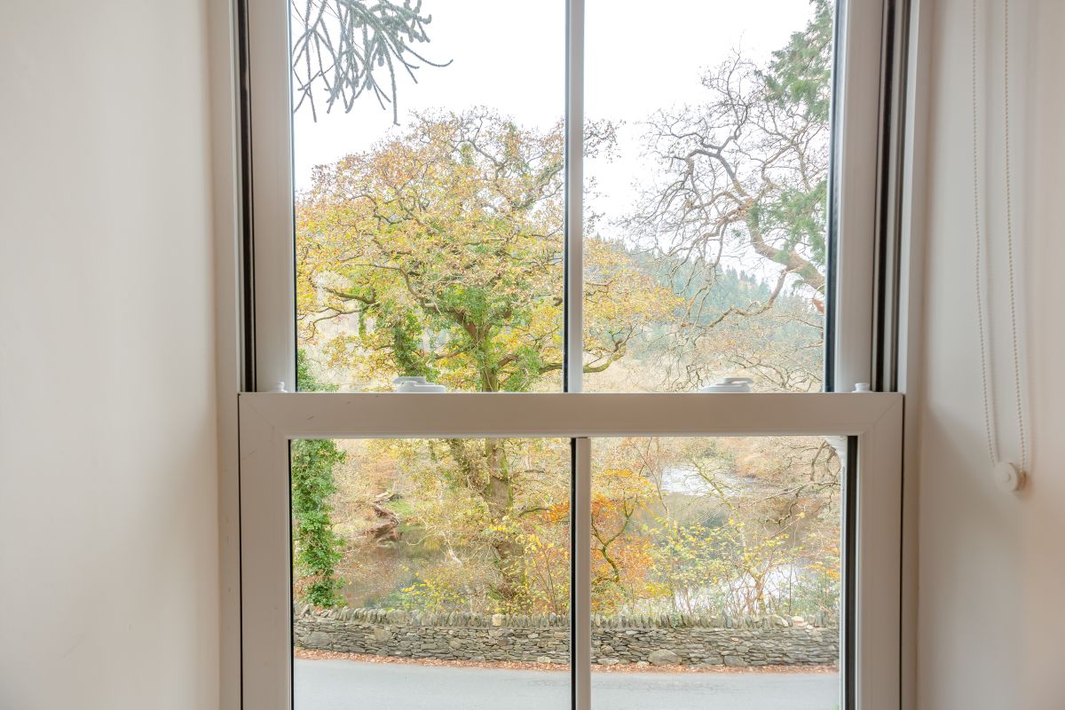 Fairy Glen Apt Two, listing photograph 12