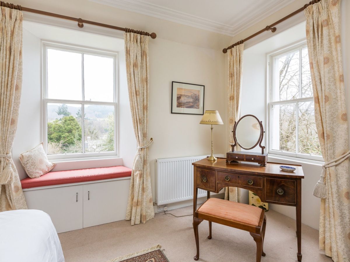 Lower Oakfield, listing photograph 11