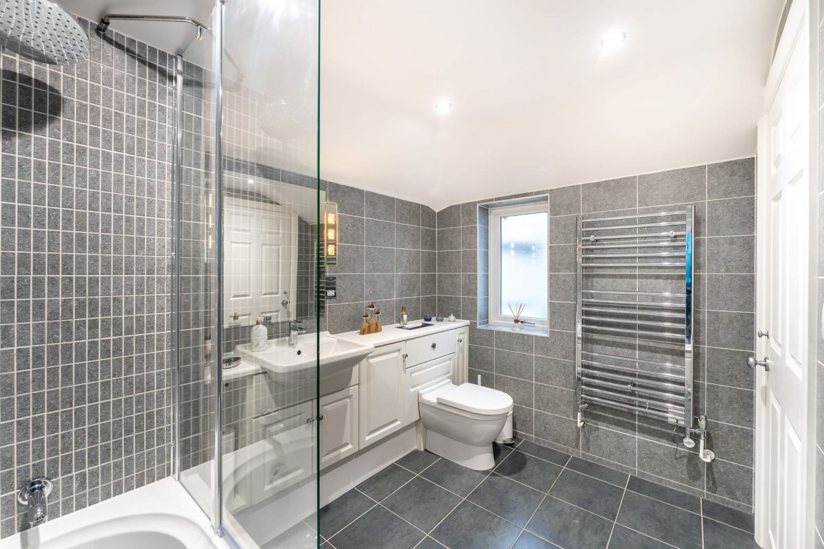 Yew Tree Cottage, listing photograph 12