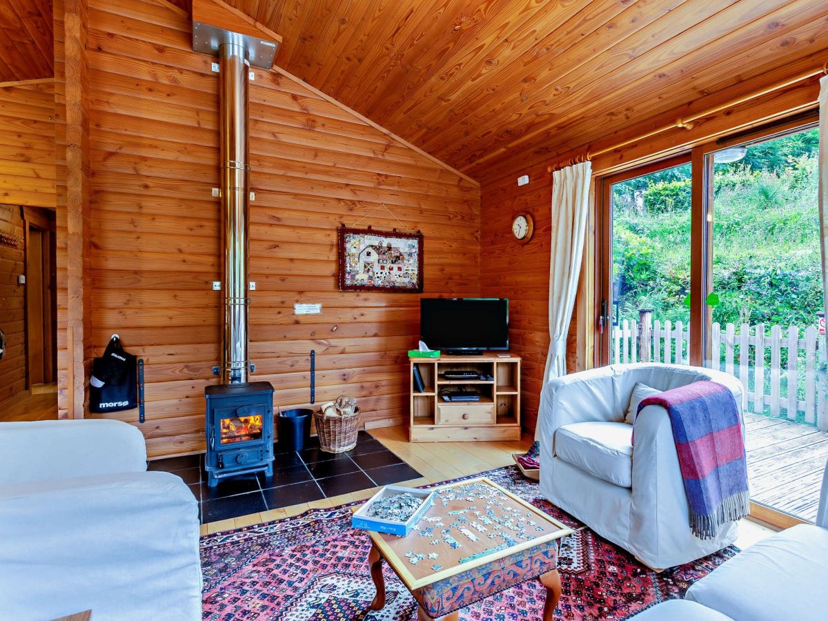 Dailfearn Chalet, listing photograph 3