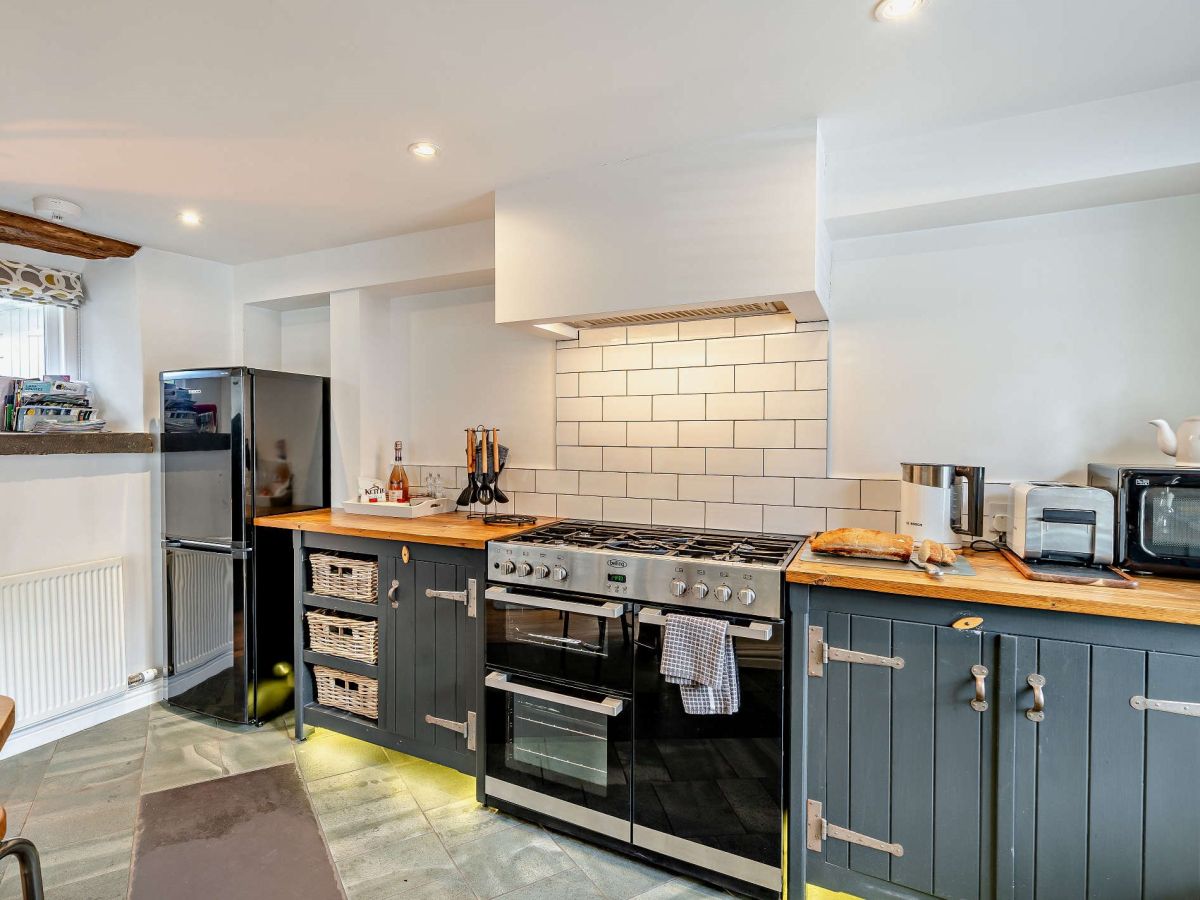 Cobble Cottage, listing photograph 11