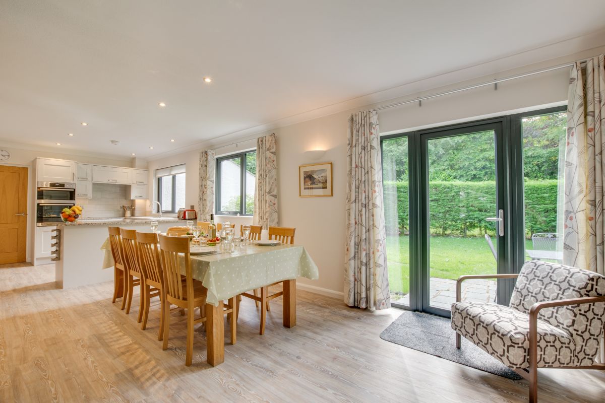 Oakdene House, listing photograph 2