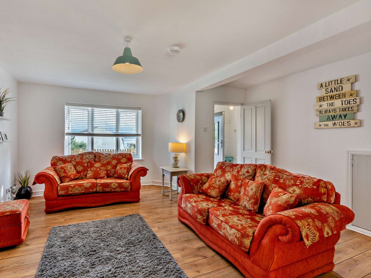 Chequers, listing photograph 4