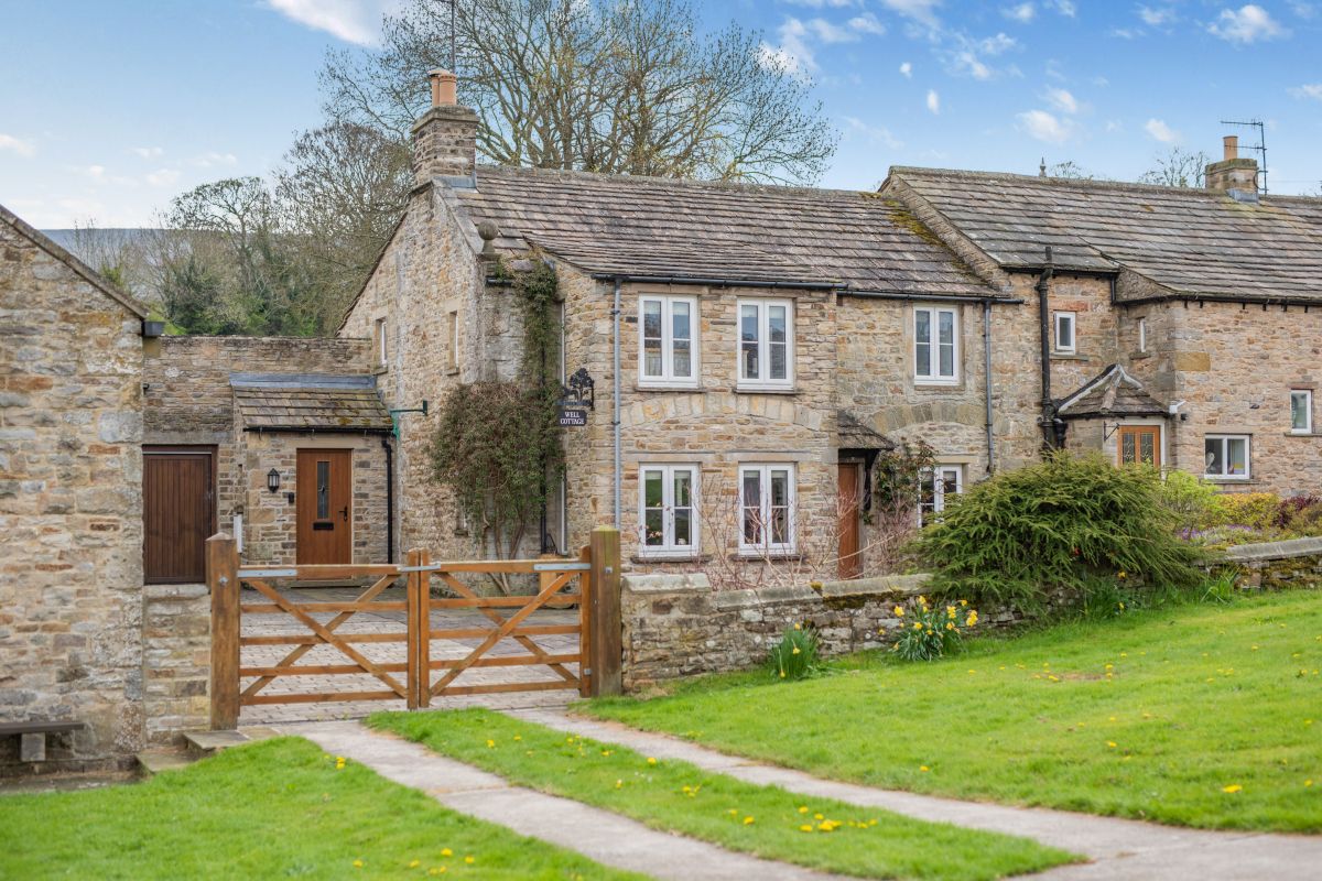 Well Cottage - West Burton, listing photograph 2