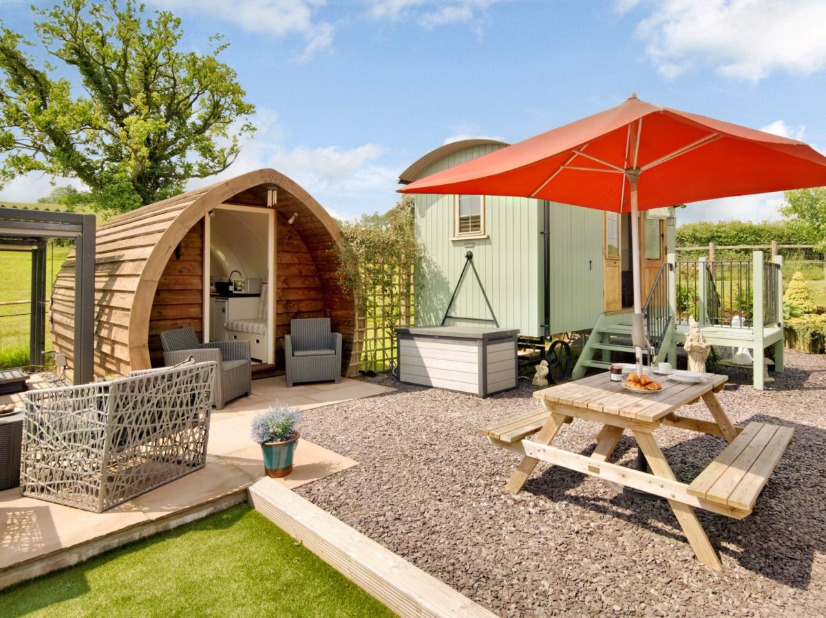 Skirrid View Shepherd Hut, listing photograph 9