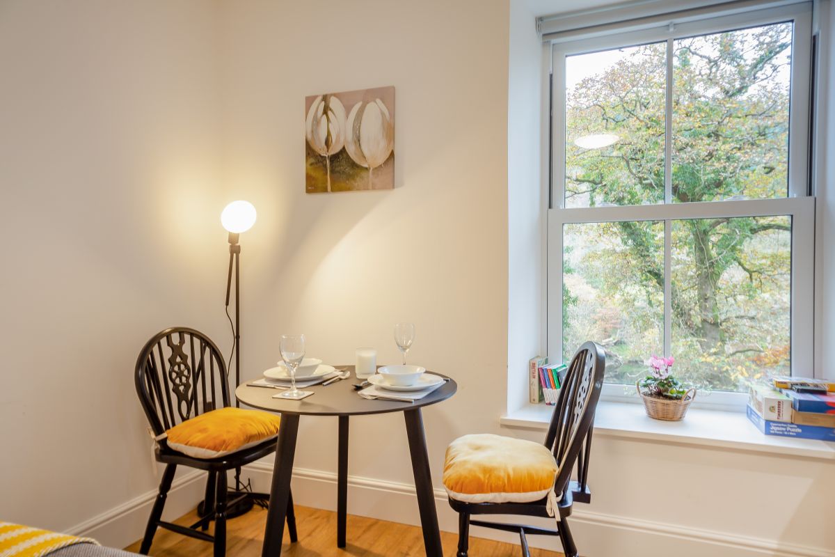 Fairy Glen Apt Two, listing photograph 6