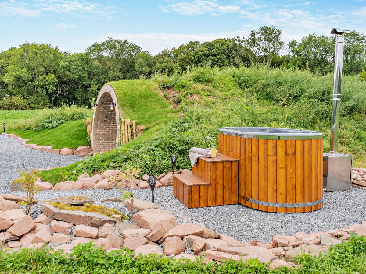 Peregrine's Nook, listing photograph 7