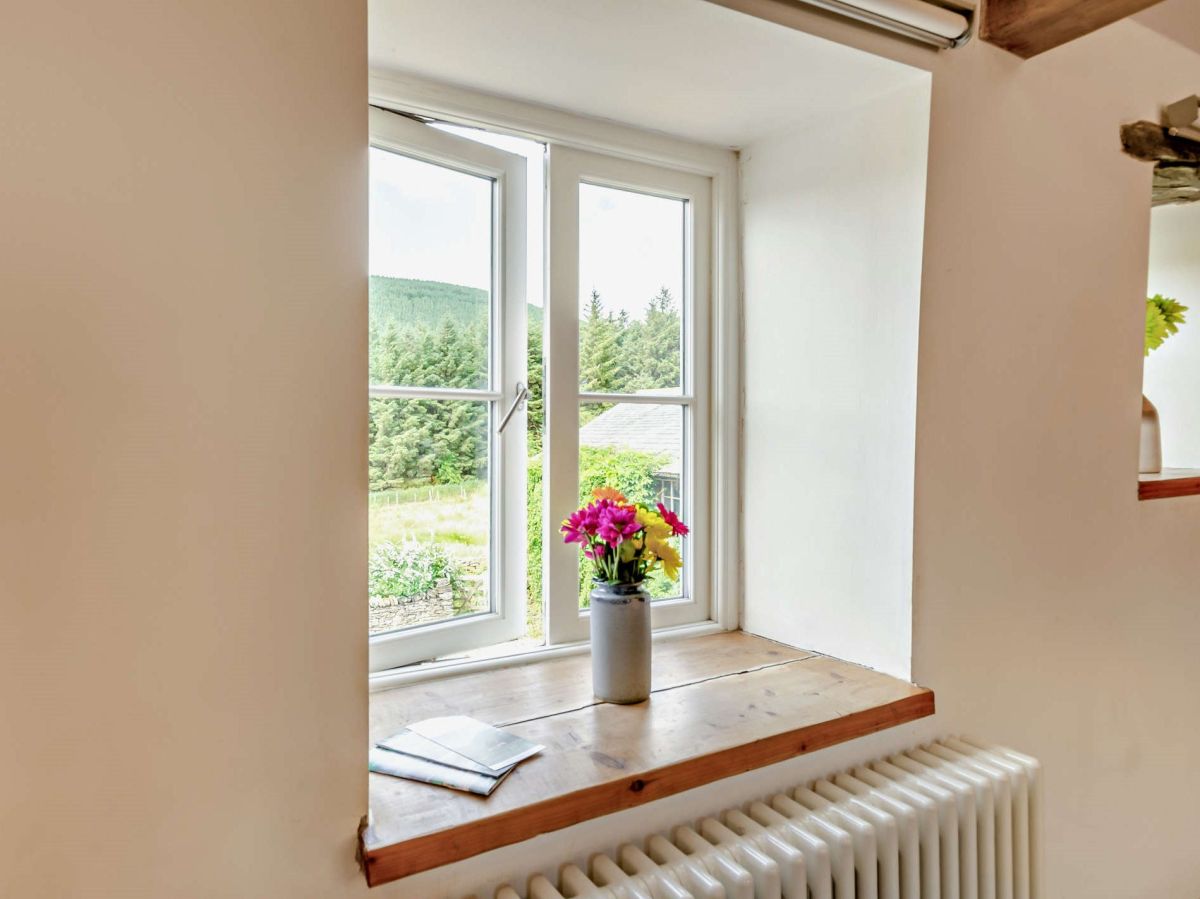 Darling How Cottage, listing photograph 9