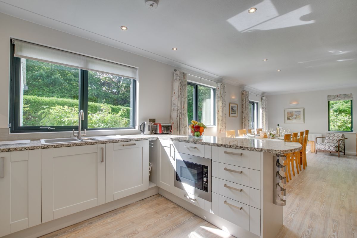 Oakdene House, listing photograph 3