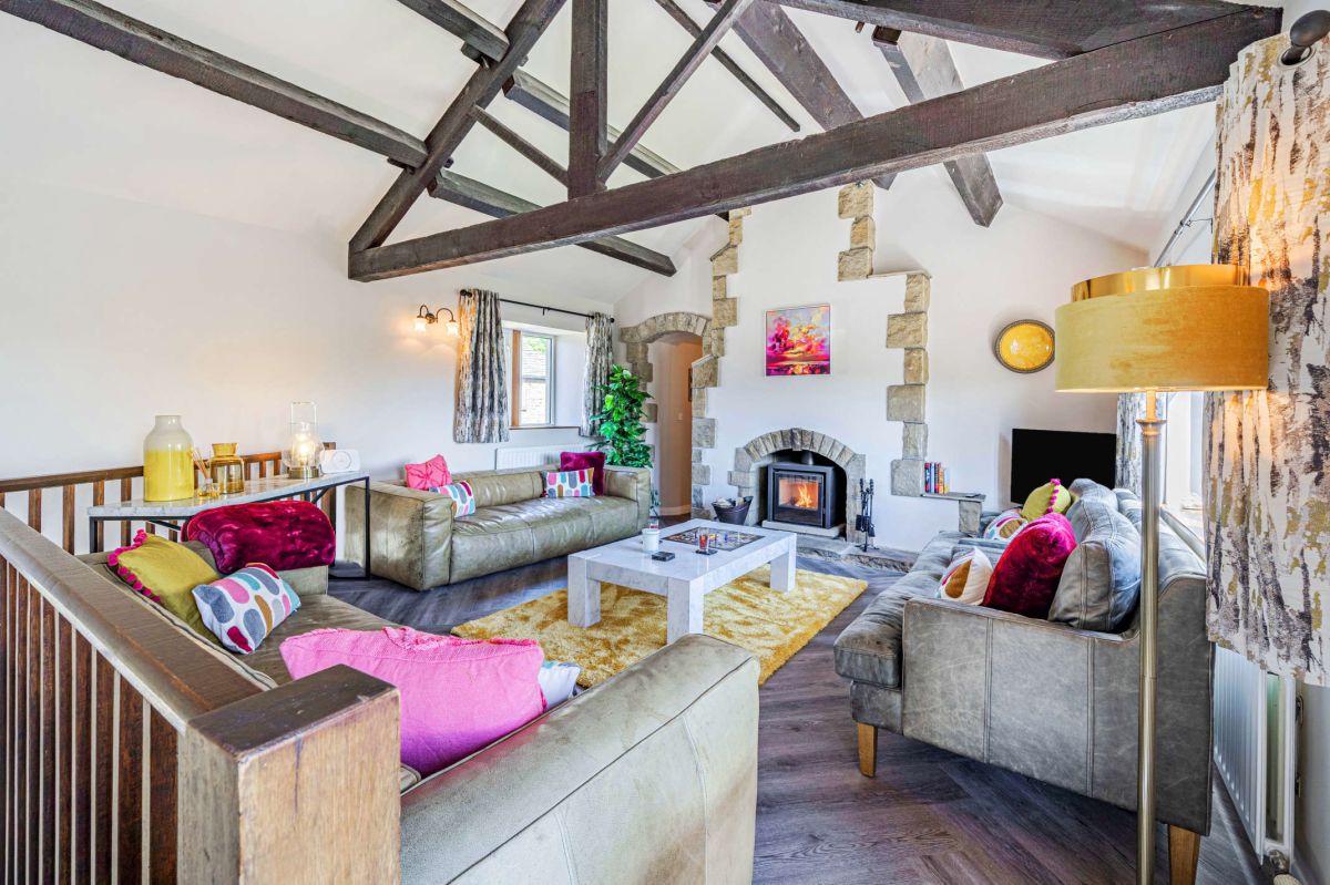 Oak Barn - Starbotton, listing photograph 4