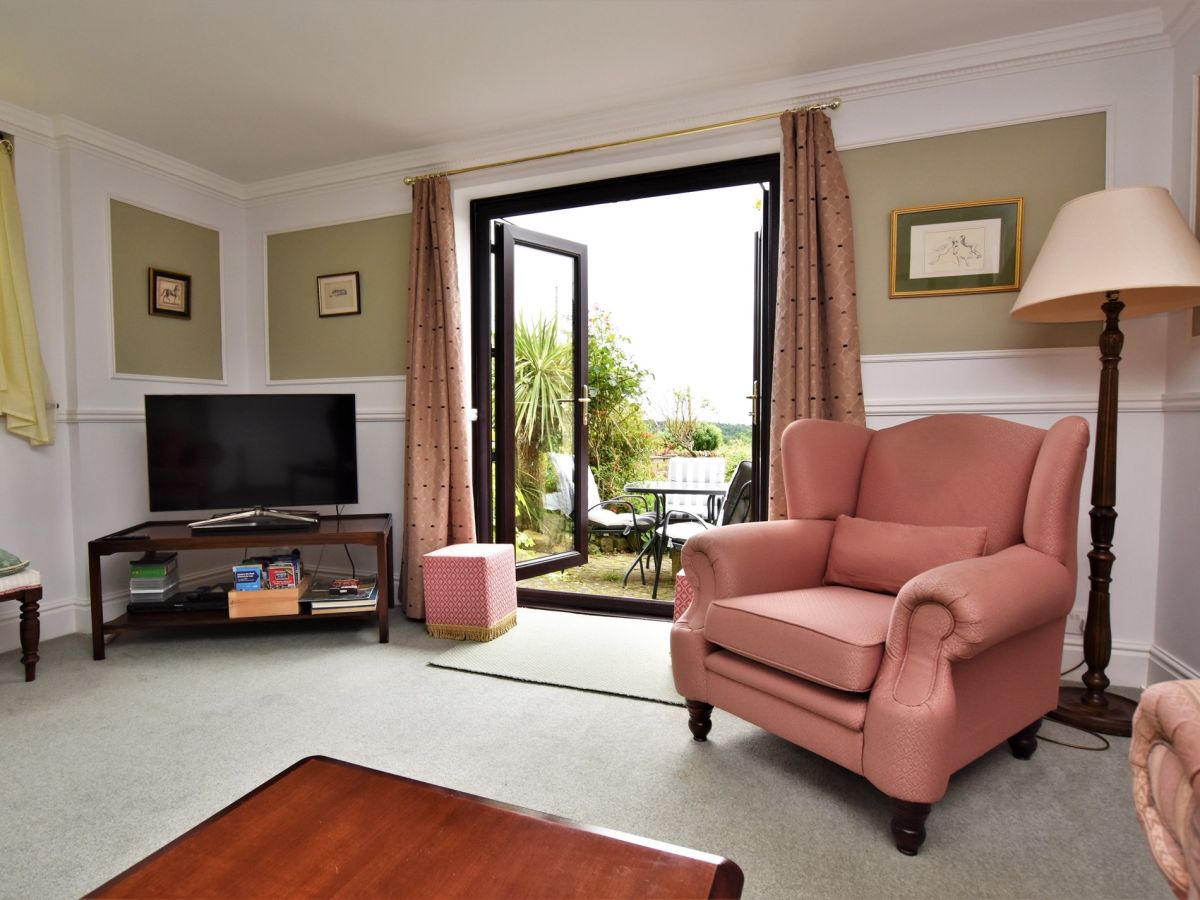 Hills Cottage, listing photograph 4