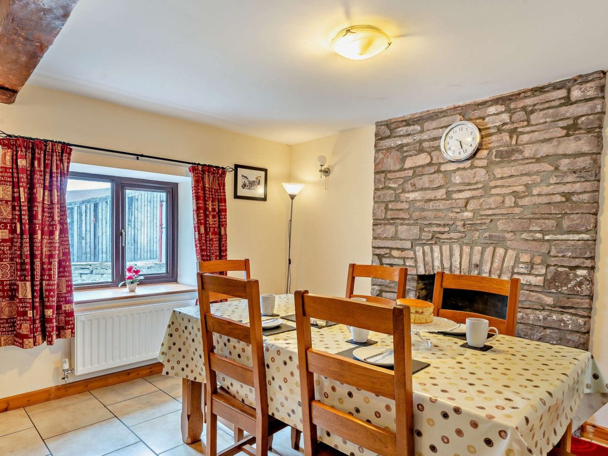 Ty - Uchaf House On The Hill, listing photograph 4