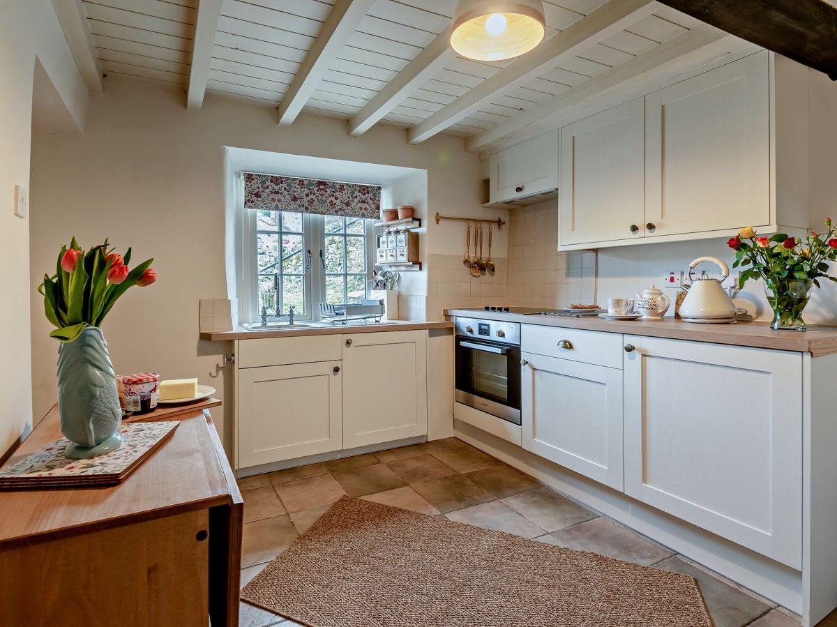 Hillcrest Cottage, listing photograph 4