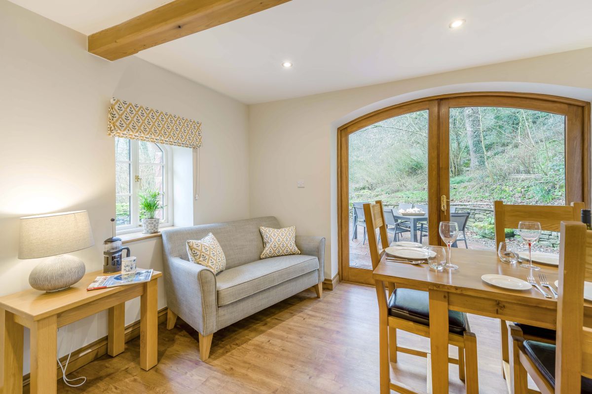 Well Tree Cottage, listing photograph 12
