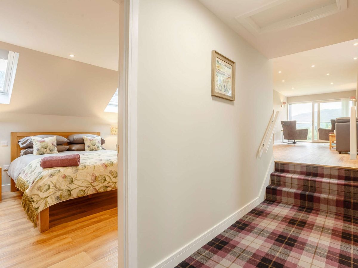 Lochan View - Glen Nairn, listing photograph 11