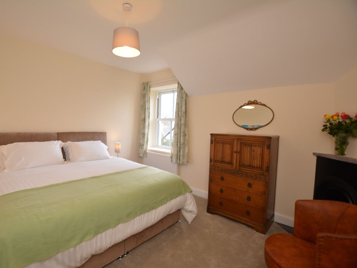 Werdnas Cottage, listing photograph 12