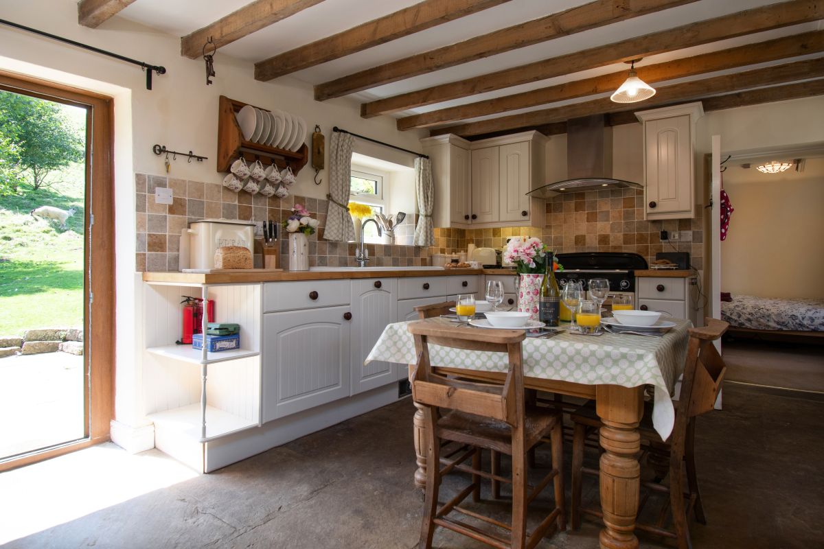 Throstle Nest Barn, listing photograph 3