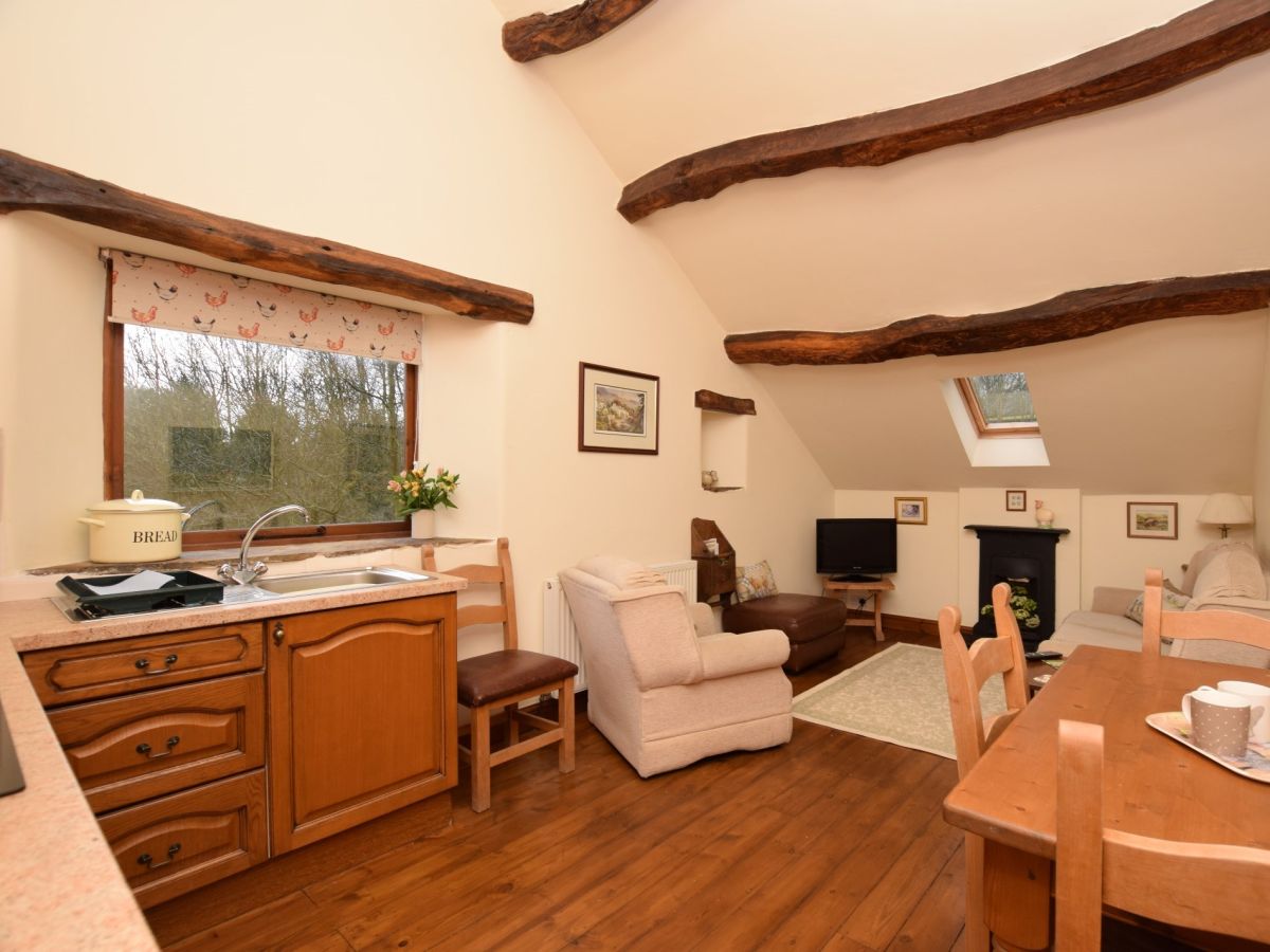 Sams Stable, listing photograph 3