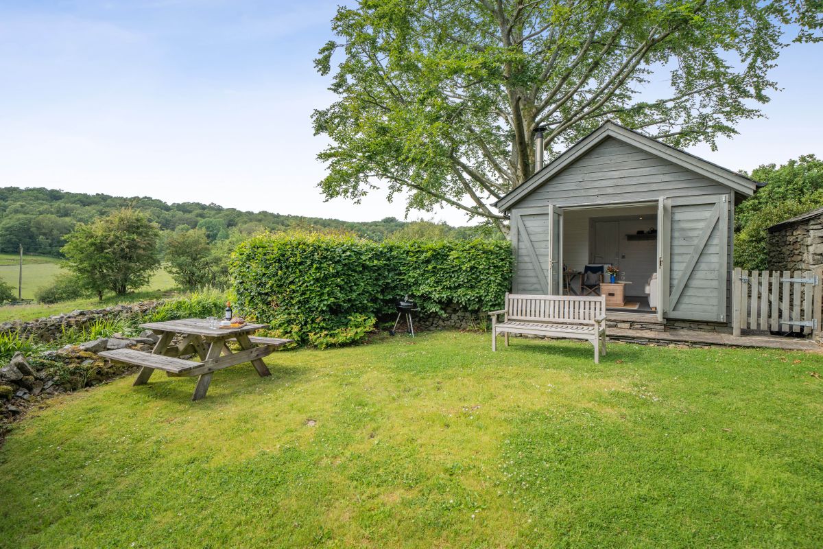 Kiln Cottage, listing photograph 2