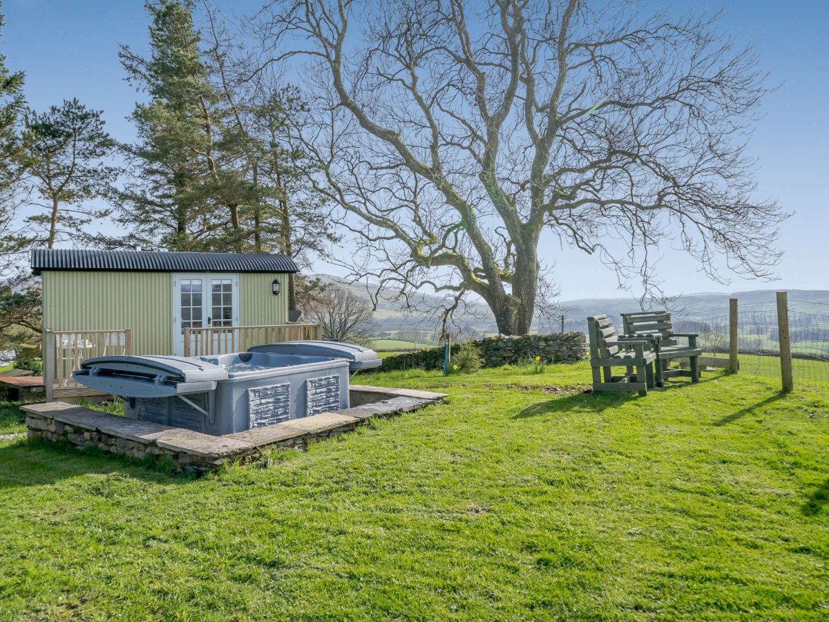 Height Of Winder Shepherds Hut, listing photograph 2