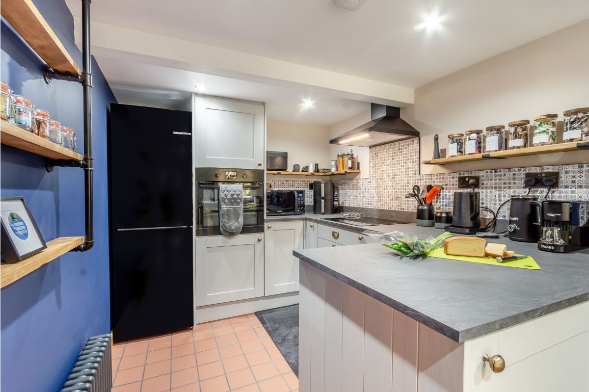 Fern Cottage, listing photograph 10
