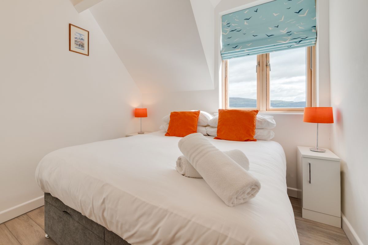 Apartment 4, The Old Stables, listing photograph 10