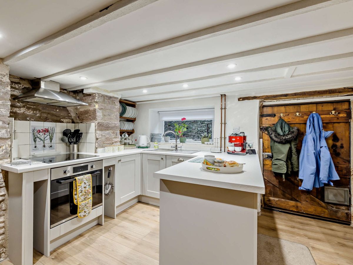 King Charles Cottage, listing photograph 3