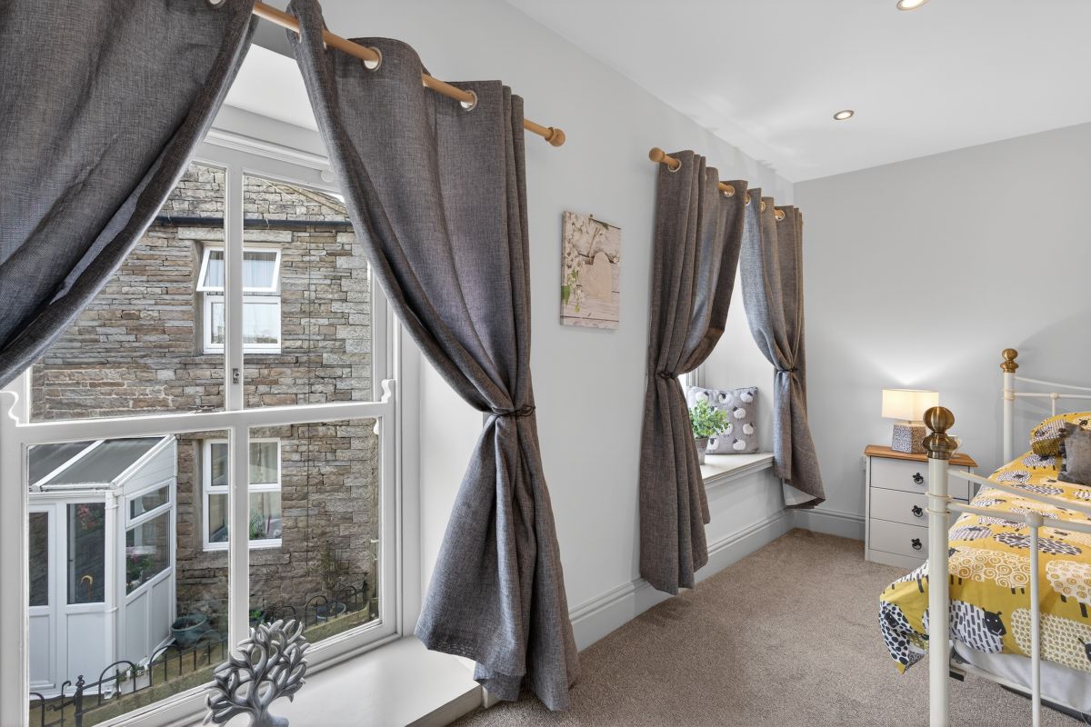 Cartwheel Cottage, listing photograph 12