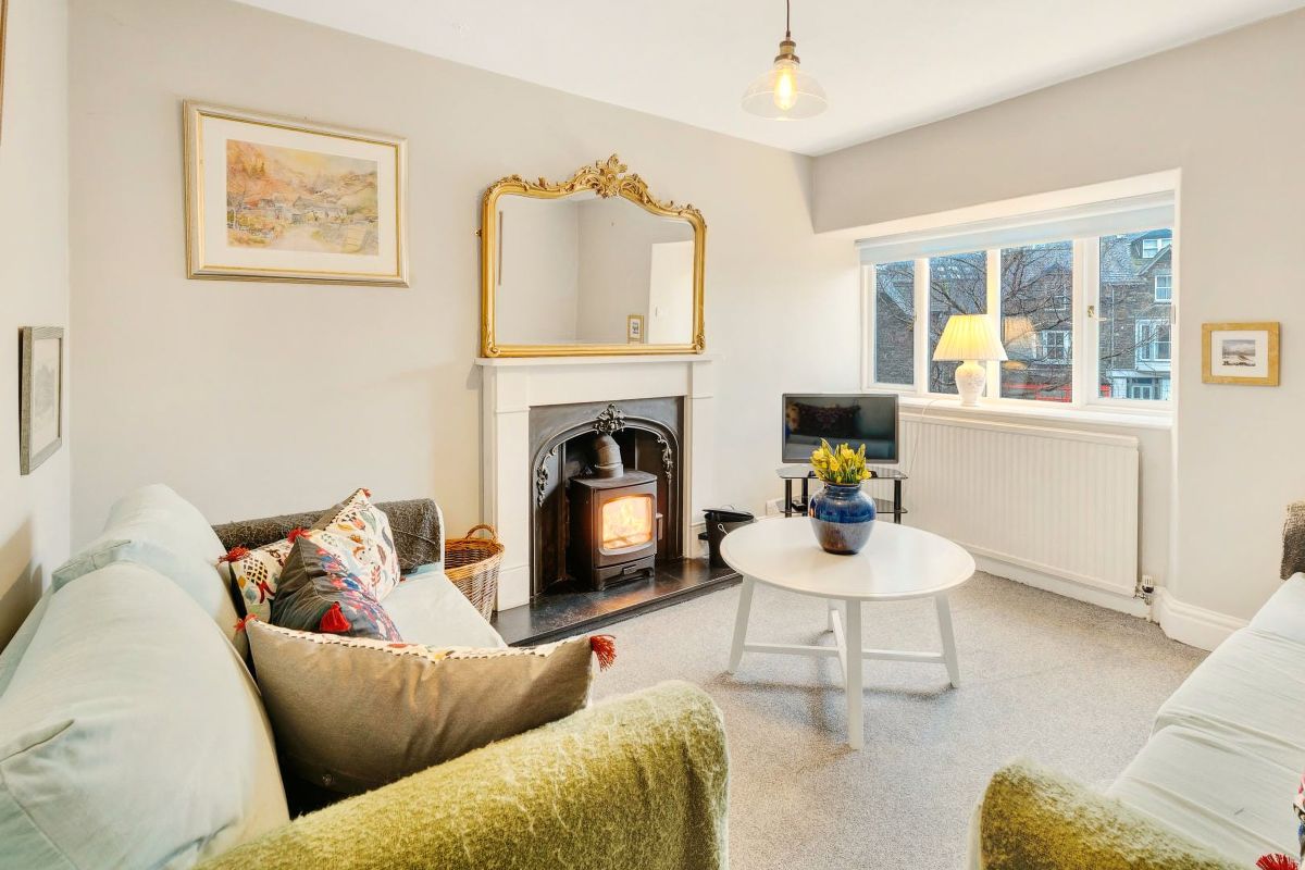 3 Swiss Villas, listing photograph 2
