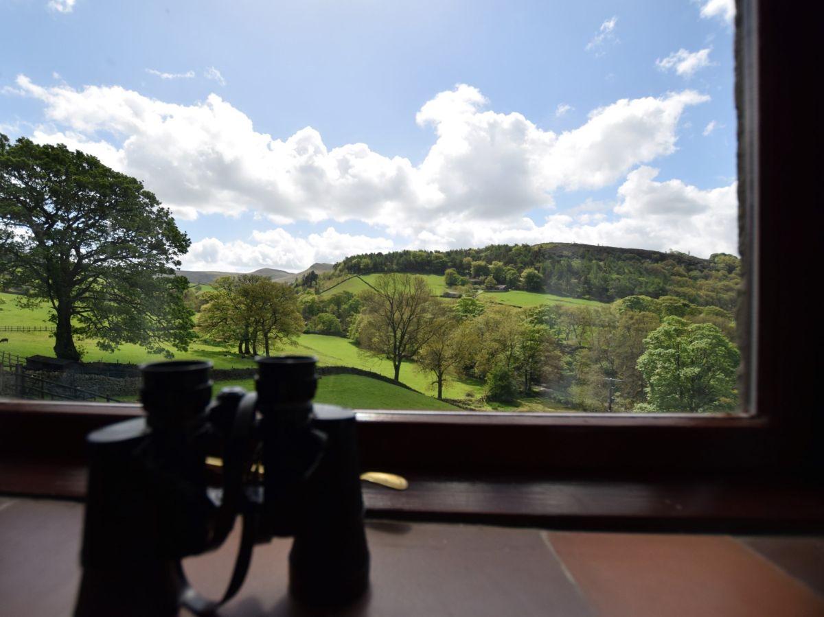 Kinder Cottage, listing photograph 8