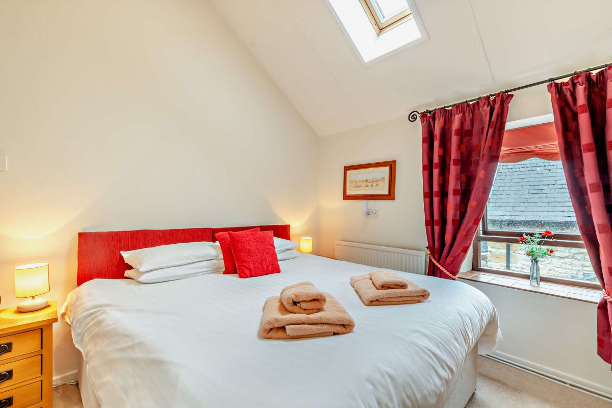 Markeygate Cottage, listing photograph 10